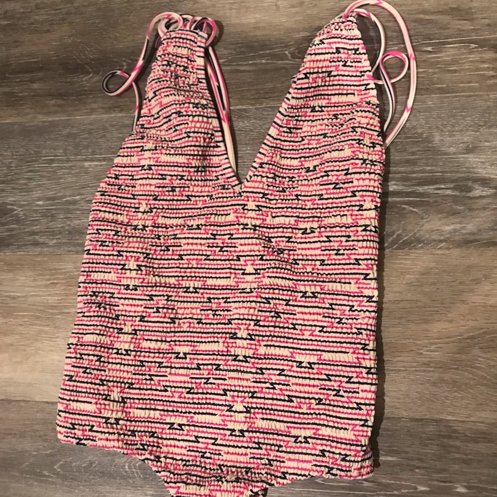 Tori praver one piece